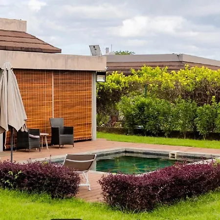 Grand Bay Luxury Villa With Pool & Garden